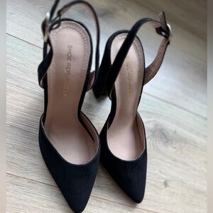 Shoe Republic LA Black Pointed Slingback Heels with Ankle Strap size 6.5